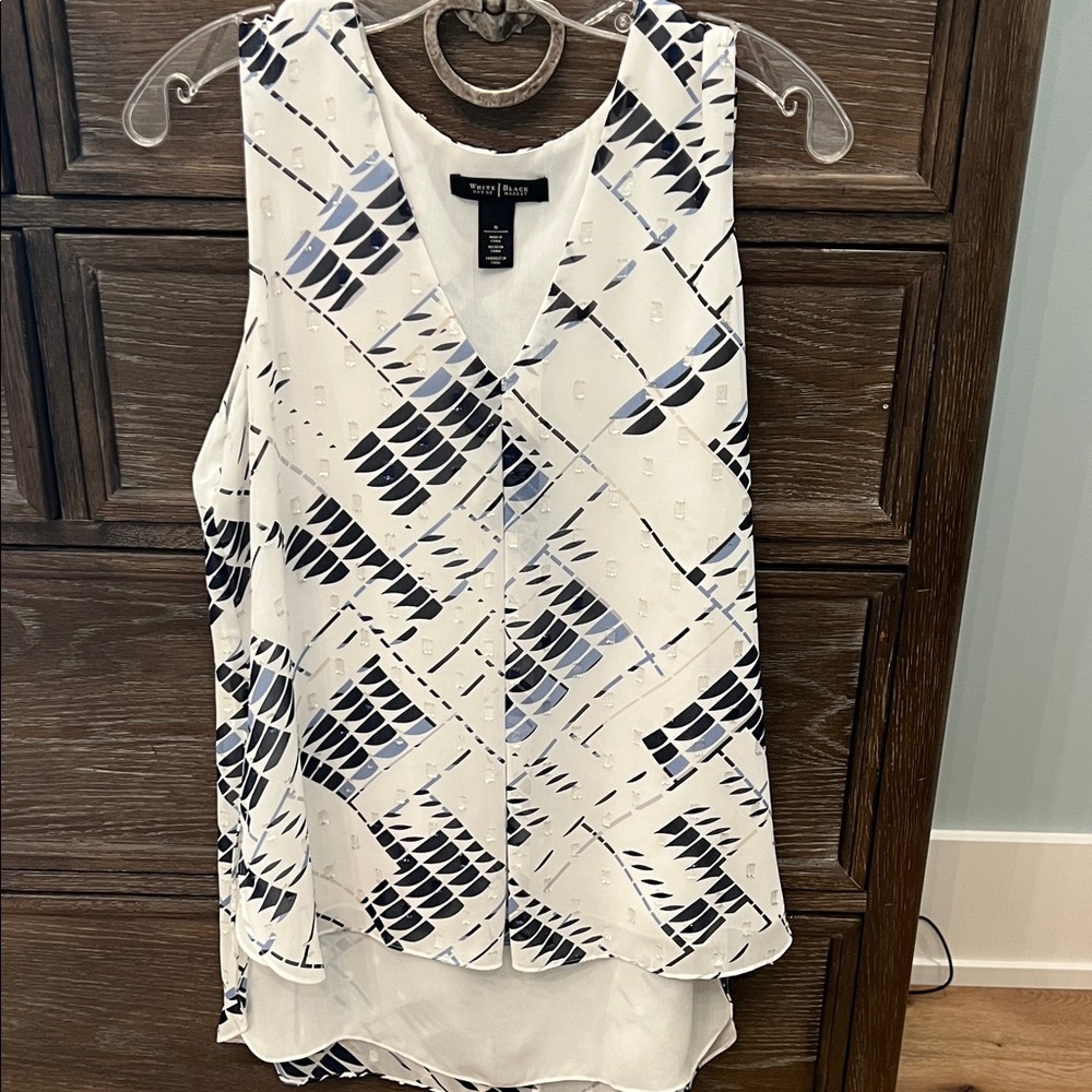 White House Black Market Abstract Sleeveless Blouse